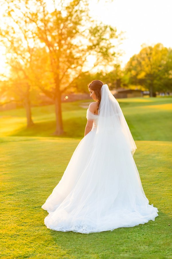 Under the veil - Sparrows Point Country Club Wedding  ||  Lauren C Photography  ||  Charm City Wed  ||   www.charmcitywed.com