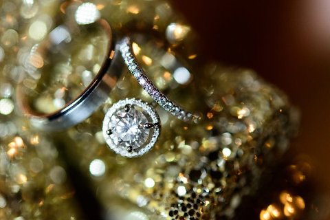 Wedding Reception at Sparrows Point Country Club  ||  Lauren C Photography  ||  Charm City Wed  ||   www.charmcitywed.com