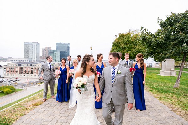 Wedding Pictures on Federal Hill || Dana Cubbage Weddings || Charm City Wed || www.charmcitywed.com Wedding Pictures on Federal Hill || Dana Cubbage Weddings || Charm City Wed || www.charmcitywed.com