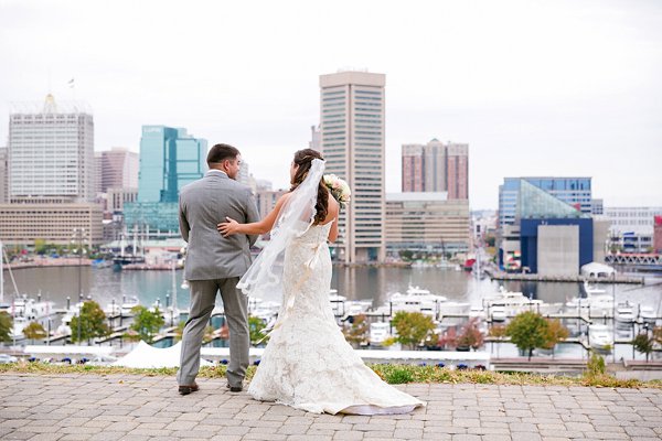 Wedding First Look on Federal Hill || Dana Cubbage Weddings || Charm City Wed || www.charmcitywed.com Wedding First Look on Federal Hill || Dana Cubbage Weddings || Charm City Wed || www.charmcitywed.com