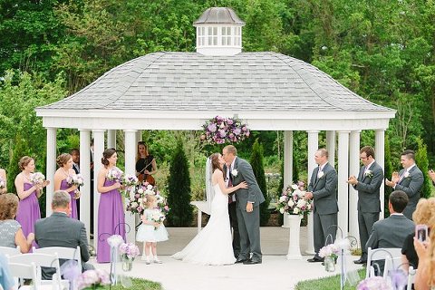 Detour Winery Wedding Photos  ||   Lauren Myers Photography  ||  Charm City Wed  ||  www.charmcitywed.com