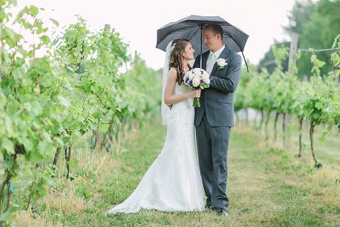 Detour Winery Wedding Photos  ||   Lauren Myers Photography  ||  Charm City Wed  ||  www.charmcitywed.com