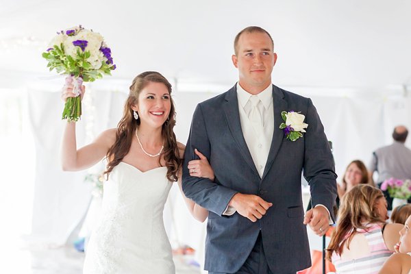 Detour Winery Wedding Photos  ||   Lauren Myers Photography  ||  Charm City Wed  ||  www.charmcitywed.com