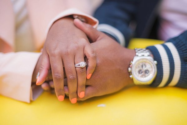 Fells Point Engagement  ||  Meghan Elizabeth Photography   ||  Charm City Wed  ||  www.charmcitywed.com