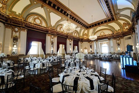Grand Ballroom Belvedere Wedding  ||  Ashley Michelle Photography  ||  Charm City Wed   ||  www.charmcitywed.com