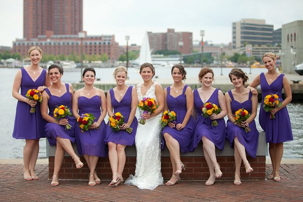 Pier 5 Lighthouse Wedding Photos || Liz+Ryan || Charm City Wed || www.charmcitywed.com Pier 5 Lighthouse Wedding Photos || Liz+Ryan || Charm City Wed || www.charmcitywed.com