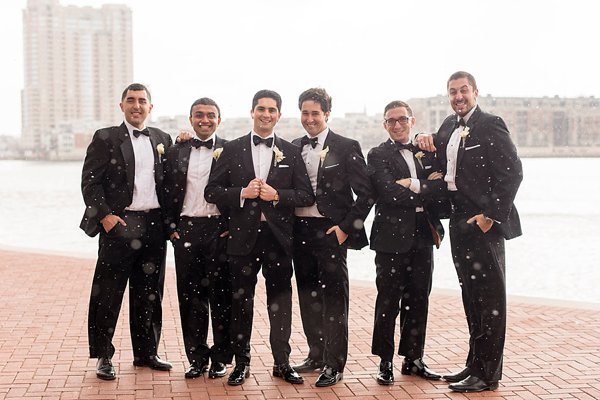 Baltimore Wedding Prep  ||  Dani Leigh Photography  ||   Charm City Wed   ||  www.charmcitywed.com