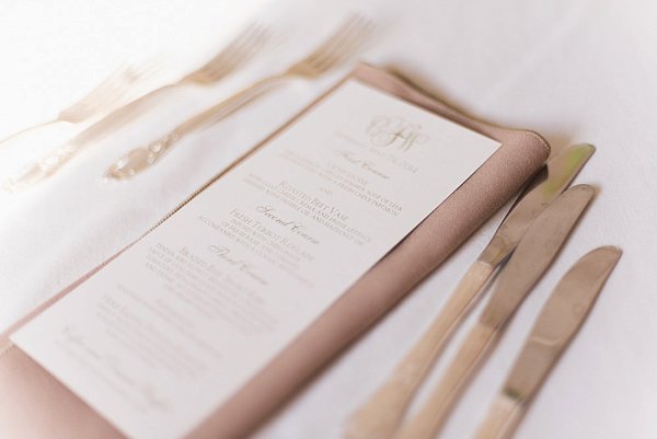 Springtime Evergreen Wedding Photos  ||  Stacy Bauer Photography  ||  Charm City Wed  ||  www.charmcitywed.com