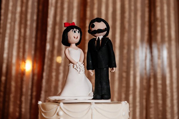 Winter Belvedere Charles Ballroom Wedding  ||  Rachel Smith Photography  ||   Charm City Wed   ||  www.charmcitywed.com