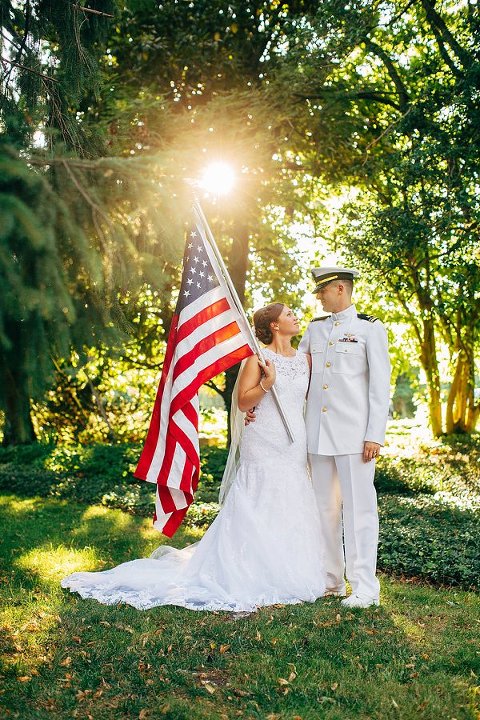 Baltimore July 4th Wedding Inspiration || Dani Leigh Photography || Charm City Wed || www.charmcitywed.com