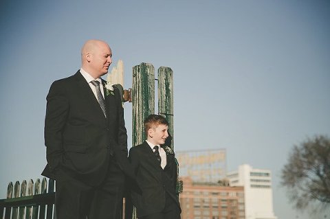 Baltimore Museum of Industry Wedding  ||   Barbara O Photography  ||  Charm City Wed  ||  www.charmcitywed.com