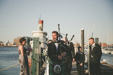 Baltimore Wedding Bagpiper  ||   Barbara O Photography  ||  Charm City Wed  ||  www.charmcitywed.com