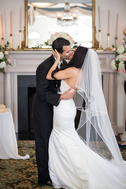 Ceresville Mansion Wedding  ||  Shanna Edberg Photography  ||  Charm City Wed  ||  www.charmcitywed.com