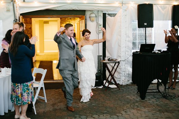 Country Club of Maryland Wedding || Meghan Boyer Photography || Charm City Wed || www.charmcitywed.com