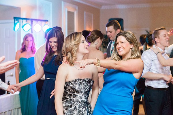 Eagles Nest Country Club Wedding  ||  Alysia and Jayson Photography  ||  Charm City Wed  ||  www.charmcitywed.com