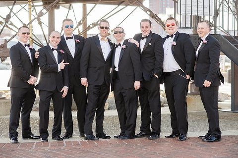 Pier V Hotel Wedding  ||  Beth T Photography   ||  Charm City Wed  ||  www.charmcitywed.com