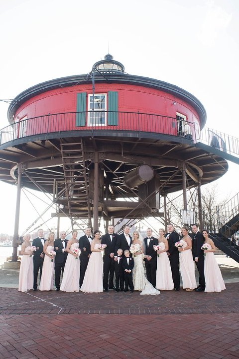 seven foot knoll lighthouse wedding  ||  Beth T Photography   ||  Charm City Wed  ||  www.charmcitywed.com