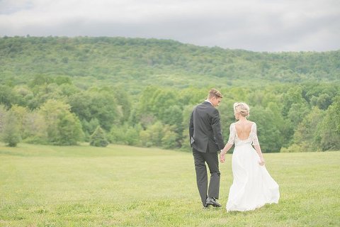 Springfield Manor Winery Wedding Styled Shoot  ||  Manda Weaver Photography  ||  Charm City Wed  ||  www.charmcitywed.com