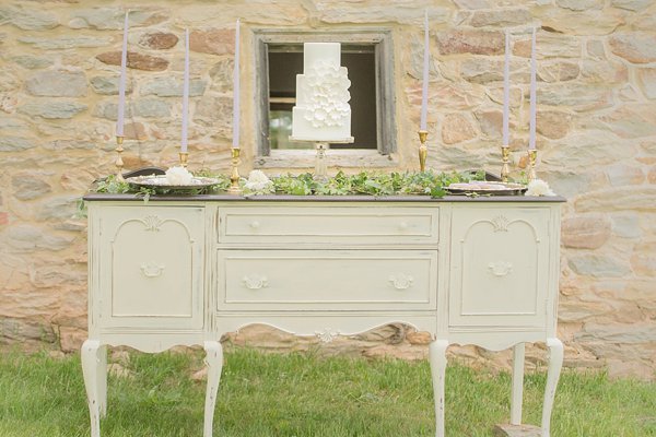 Springfield Manor Winery Wedding Styled Shoot  ||  Manda Weaver Photography  ||  Charm City Wed  ||  www.charmcitywed.com