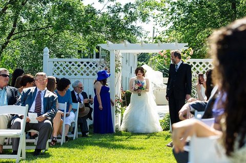 Vandiver Inn Wedding Ceremony  ||   Angel Kidwell Photography  ||  Charm City Wed  ||  www.charmcitywed.com