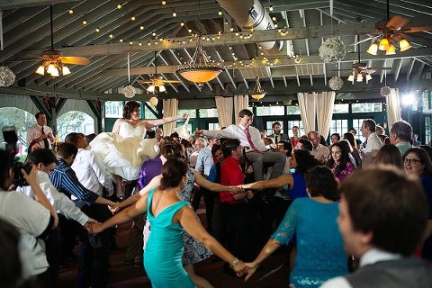 Vandiver Inn Wedding  ||   Angel Kidwell Photography  ||  Charm City Wed  ||  www.charmcitywed.com