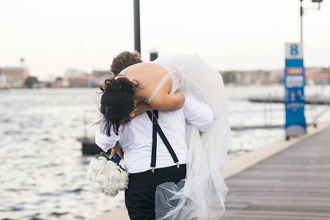 Waterfront Kitchen Wedding || Joy Michelle Photography || Charm City Wed || www.charmcitywed.com