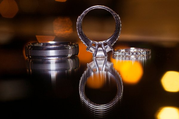 Baltimore Pier 5 Hotel Wedding  ||  Borrowed Blue Photography  ||  Charm City Wed  ||  www.charmcitywed.com