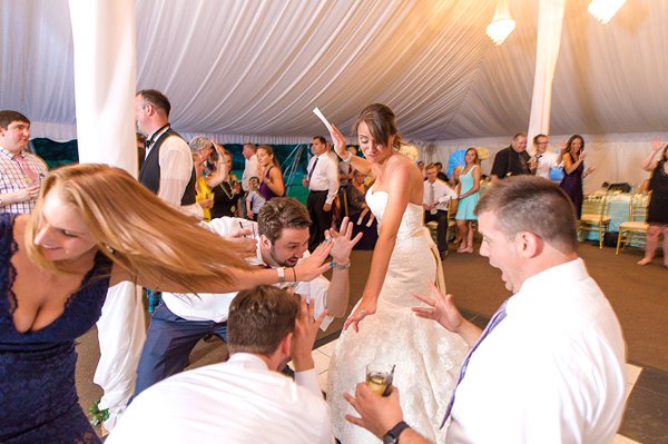 Belmont Manor Wedding || Artistic Imagez || Charm City Wed || www.charmcitywed.com Belmont Manor Wedding || Artistic Imagez || Charm City Wed || www.charmcitywed.com