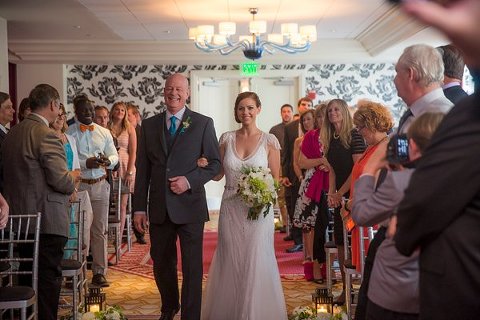 Wedding at Hotel Monaco Baltimore || Turner Photography || Charm City Wed || www.charmcitywed.com