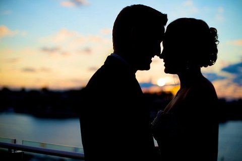 Legg Mason Tower Wedding  ||  Sknow Photo by Sarah Mitchell  ||  Charm City Wed  ||  www.charmcitywed.com