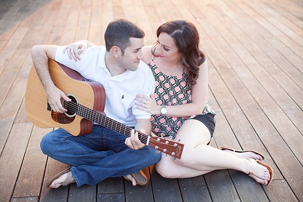 Locust Point Engagement Session  ||  Richard and Tara Photography  ||  Charm City Wed  ||  www.charmcitywed.com