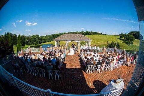 Morningside Inn Wedding Photos || Robin Shotola Photography || Charm City Wed || www.charmcitywed.com