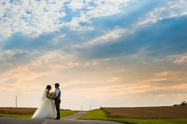 Morningside Inn Wedding Photos || Robin Shotola Photography || Charm City Wed || www.charmcitywed.com