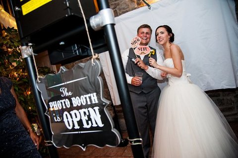 Wedding Reception at Morningside Inn || Robin Shotola Photography || Charm City Wed || www.charmcitywed.com