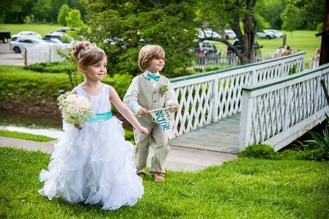 Union Mills Wedding  ||  Robin Shotola Photography  ||  Charm City Wed  ||  www.charmcitywed.com