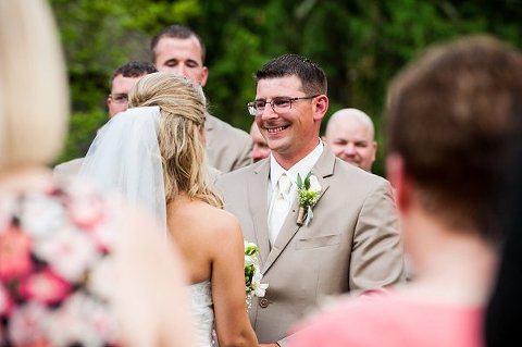 Union Mills Wedding  ||  Robin Shotola Photography  ||  Charm City Wed  ||  www.charmcitywed.com