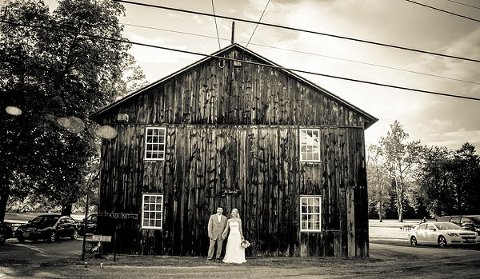 Union Mills Wedding  ||  Robin Shotola Photography  ||  Charm City Wed  ||  www.charmcitywed.com