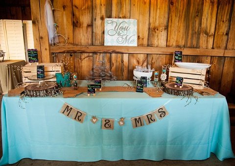 Union Mills Wedding  ||  Robin Shotola Photography  ||  Charm City Wed  ||  www.charmcitywed.com