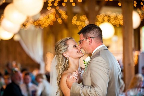 Union Mills Wedding  ||  Robin Shotola Photography  ||  Charm City Wed  ||  www.charmcitywed.com
