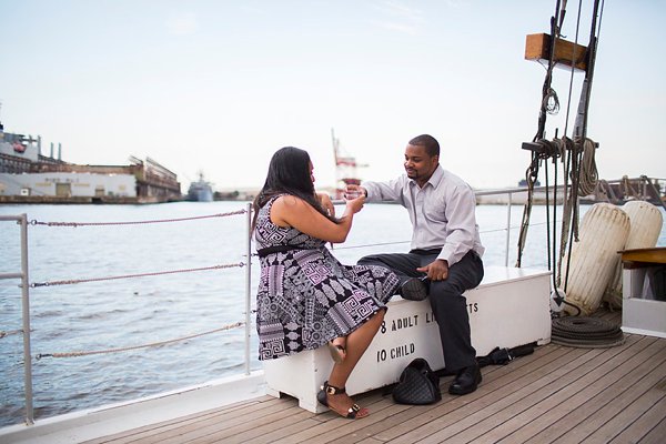 Baltimore Sailing Proposal || Anna Schmidt Photography || Charm City Wed || www.charmcitywed.com Baltimore Sailing Proposal || Anna Schmidt Photography || Charm City Wed || www.charmcitywed.com