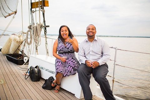 Baltimore Sailing Proposal || Anna Schmidt Photography || Charm City Wed || www.charmcitywed.com