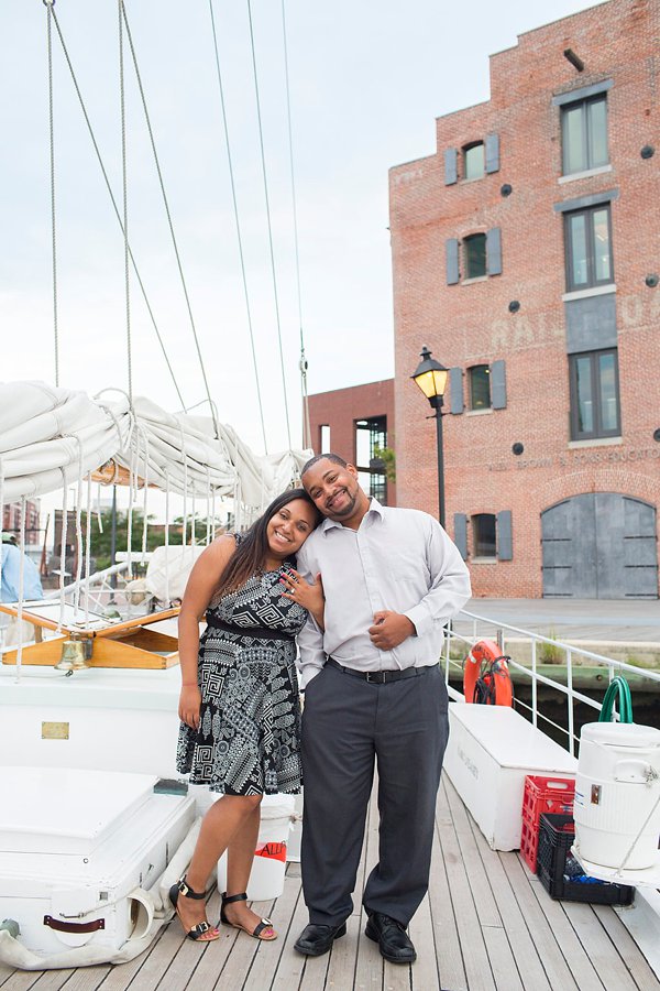 Baltimore Sailing Proposal || Anna Schmidt Photography || Charm City Wed || www.charmcitywed.com Baltimore Sailing Proposal || Anna Schmidt Photography || Charm City Wed || www.charmcitywed.com