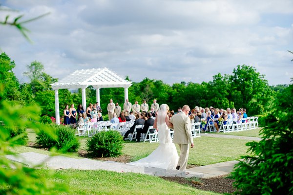 Catoctin Hall Wedding at Musket Ridge || Rachel Smith Photography || Charm City Wed || www.charmcitywed.com