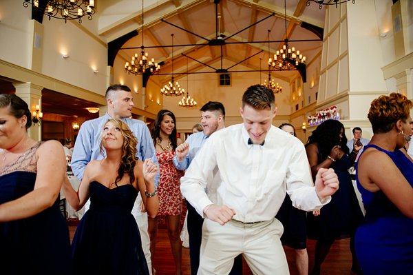 Catoctin Hall Wedding at Musket Ridge || Rachel Smith Photography || Charm City Wed || www.charmcitywed.com