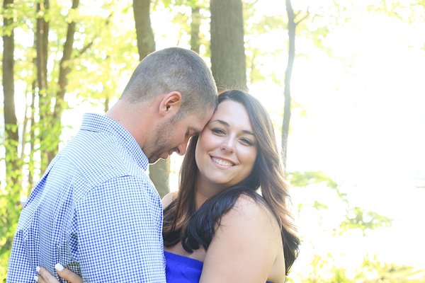 Deep Creek Lake Engagement Photos || Heather Michelle Photography || Charm City Wed || www.charmcitywed.com