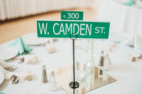 Howard County Conservancy Wedding || L.A. Birdie Photography || Charm City Wed || www.charmcitywed.com