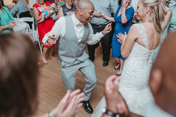 Howard County Conservancy Wedding || L.A. Birdie Photography || Charm City Wed || www.charmcitywed.com