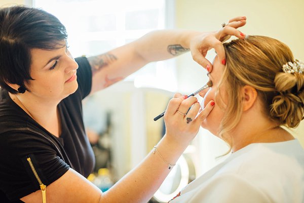 Wedding at Kurtz's Beach || Meghan Elizabeth Photography || Charm City Wed || www.charmcitywed.com Wedding at Kurtz's Beach || Meghan Elizabeth Photography || Charm City Wed || www.charmcitywed.com