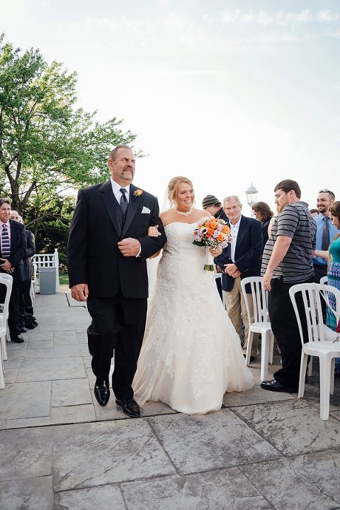 Wedding at Kurtz's Beach || Meghan Elizabeth Photography || Charm City Wed || www.charmcitywed.com