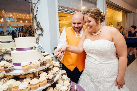 Wedding at Kurtz's Beach || Meghan Elizabeth Photography || Charm City Wed || www.charmcitywed.com